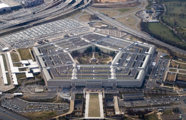 Lầu Năm Góc cấm phóng viên đưa tin chưa được phê duyệt Lầu Năm Góc cấm phóng viên đưa tin chưa được phê duyệt