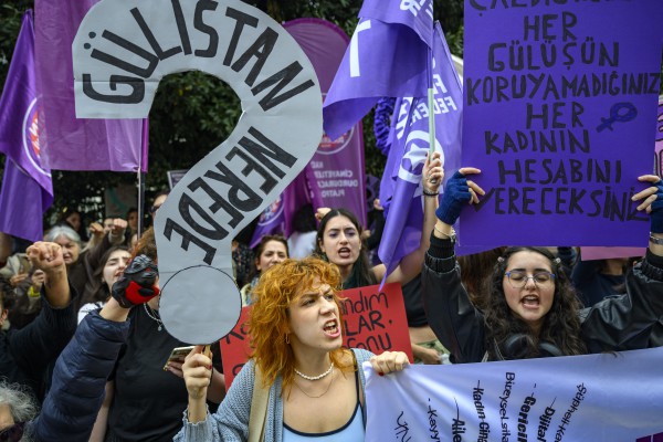 Liên Hiệp Quốc: Cứ 10 phút có 1 một phụ nữ bị người thân giết hại Liên Hiệp Quốc: Cứ 10 phút có 1 một phụ nữ bị người thân giết hại