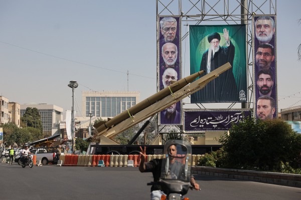 Liên Hiệp Quốc khôi phục cấm vận Iran, Nga và Mỹ lên tiếng Liên Hiệp Quốc khôi phục cấm vận Iran, Nga và Mỹ lên tiếng