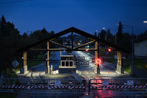 Mật vụ Mỹ chạy đua với thời gian chuẩn bị thượng đỉnh Mỹ - Nga ở Alaska Mật vụ Mỹ chạy đua với thời gian chuẩn bị thượng đỉnh Mỹ - Nga ở Alaska