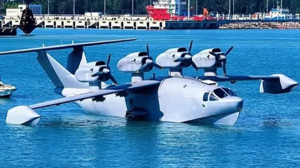 Máy bay ‘quái vật biển Bột Hải’ của Trung Quốc tái xuất