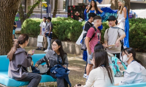 Một sinh viên quốc tế bị Australia hủy thị thực vì lái Uber quá thời gian Một sinh viên quốc tế bị Australia hủy thị thực vì lái Uber quá thời gian