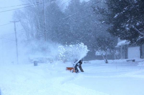 Mưa bão, giá rét hoành hành khắp nơi Mưa bão, giá rét hoành hành khắp nơi