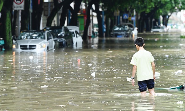 Mưa lớn ở Trung Quốc khiến 50 người chết, 15 người mất tích