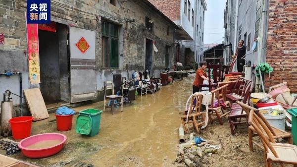 Mưa lụt ở Trung Quốc, nắng nóng cực đoan tại nhiều nước châu Á khác