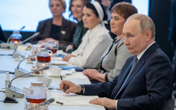 Mỹ ép Nga ngừng bắn, ông Putin rơi vào thế tiến thoái lưỡng nan?