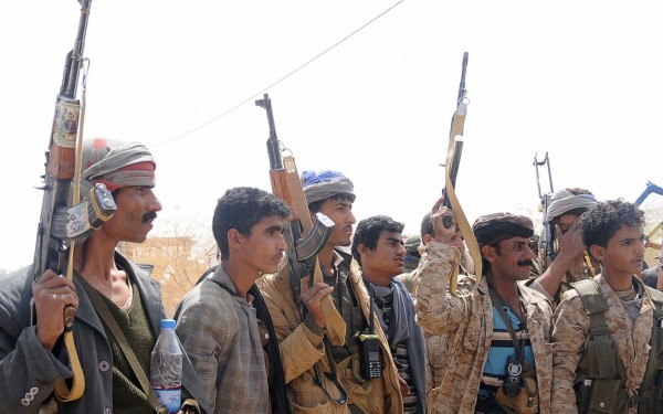 Mỹ không kích Houthi ở Yemen, 7 người thương vong