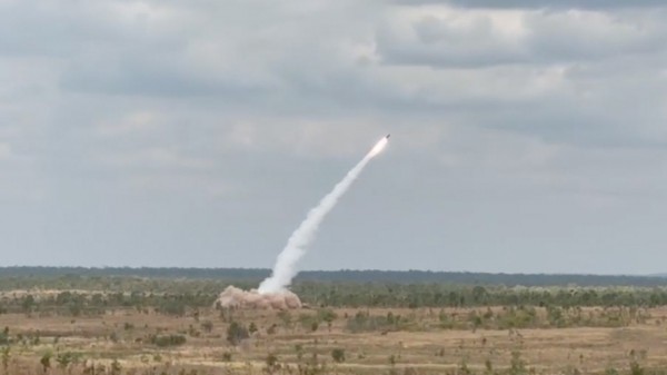 Mỹ phóng thử tên lửa tấn công chính xác tại Úc Mỹ phóng thử tên lửa tấn công chính xác tại Úc