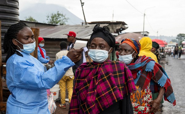 Mỹ ra quy định nhập cảnh mới ứng phó Ebola Mỹ ra quy định nhập cảnh mới ứng phó Ebola