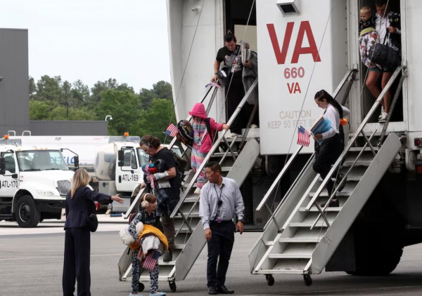 Mỹ xem xét áp lệnh cấm nhập cảnh hơn 30 quốc gia Mỹ xem xét áp lệnh cấm nhập cảnh hơn 30 quốc gia