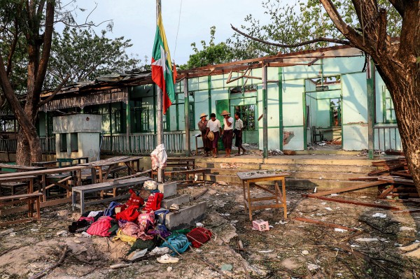 Myanmar bị tố tấn công làm chết 20 người, Mỹ lên tiếng Myanmar bị tố tấn công làm chết 20 người, Mỹ lên tiếng