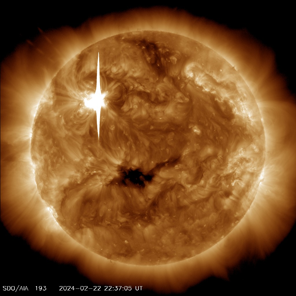 NASA công bố hình ảnh tia lửa Mặt trời