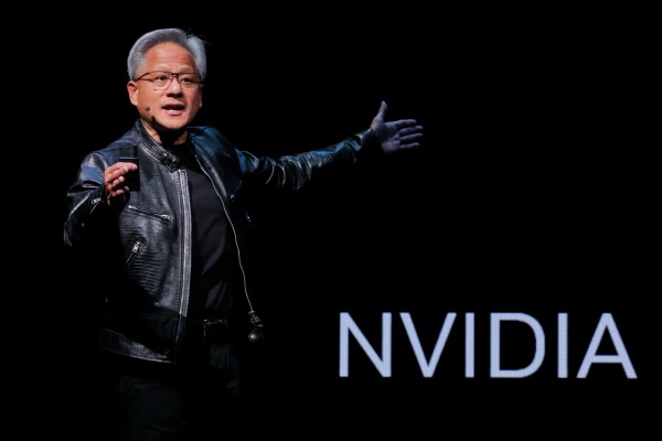 NVIDIA đạt giá trị 5.000 tỉ USD, vượt GDP nhiều cường quốc