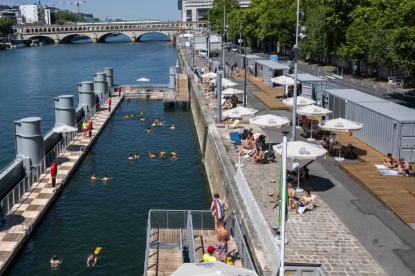 Nắng nóng xô đổ nhiều kỷ lục nhiệt độ tại châu Âu Nắng nóng xô đổ nhiều kỷ lục nhiệt độ tại châu Âu