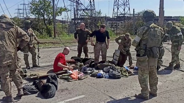 Nga nói hơn 1.900 binh sỹ Ukraine tại nhà máy thép Azovstal đã “đầu hàng”