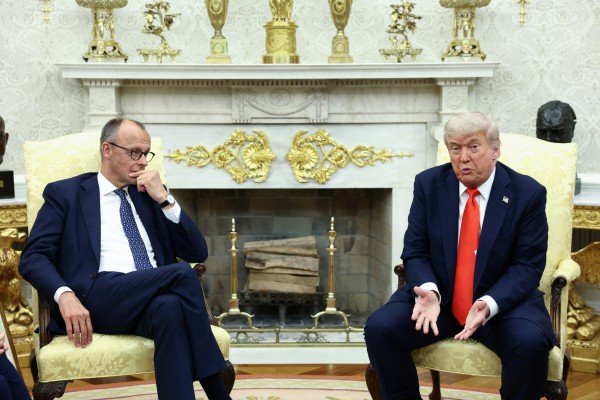 Nga ồ ạt phóng tên lửa và UAV sang Ukraine từ nhiều hướng