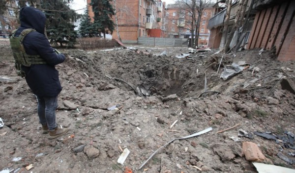 Nga thực hiện gần 100 vụ không kích, Ukraine kêu gọi viện trợ khẩn