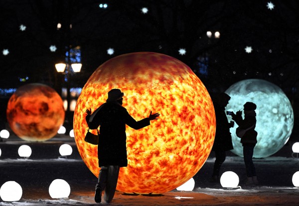 Người dân khắp nơi trên thế giới chuẩn bị chào đón năm mới đầy ấn tượng