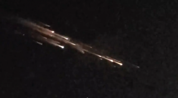 Nguy cơ rác vũ trụ rơi trúng máy bay dân sự đang gia tăng Nguy cơ rác vũ trụ rơi trúng máy bay dân sự đang gia tăng