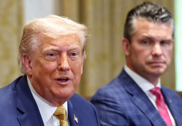 Nhà Trắng yêu cầu Lầu Năm Góc dừng kiểm bằng máy phát hiện nói dối?