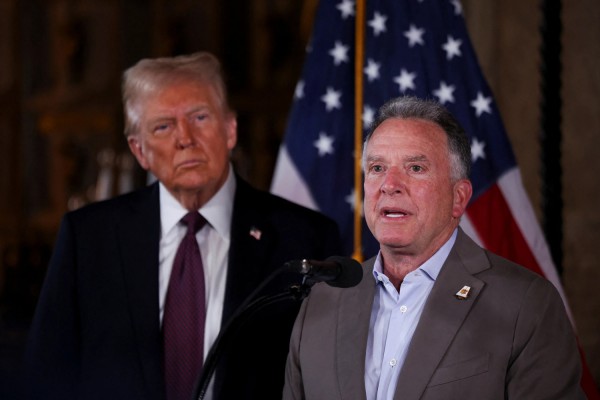 Nhận vật tâm điểm được ông Trump giao trọng trách đàm phán với Nga là ai? Nhận vật tâm điểm được ông Trump giao trọng trách đàm phán với Nga là ai?