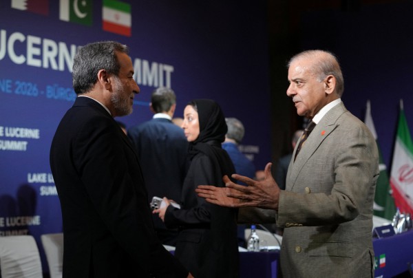 Nhiều tiến bộ quan trọng sau vòng đàm phán đầu tiên giữa Mỹ - Iran Nhiều tiến bộ quan trọng sau vòng đàm phán đầu tiên giữa Mỹ - Iran