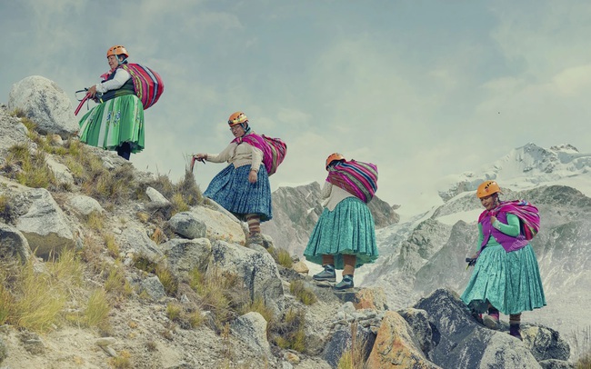 Những nữ thổ dân Bolivia chinh phục các đỉnh núi cao