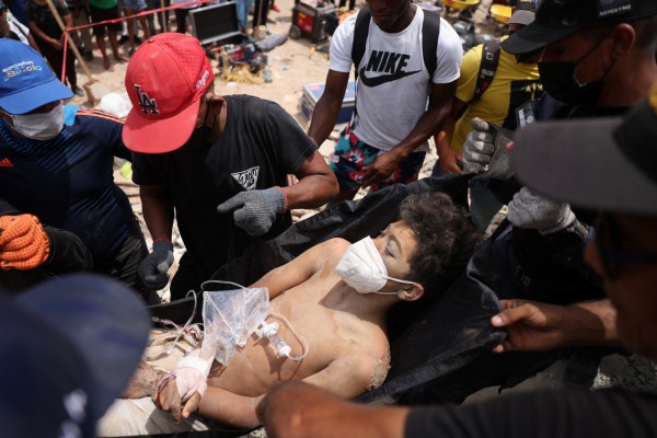 Những phép màu sau trận động đất kép tại Venezuela