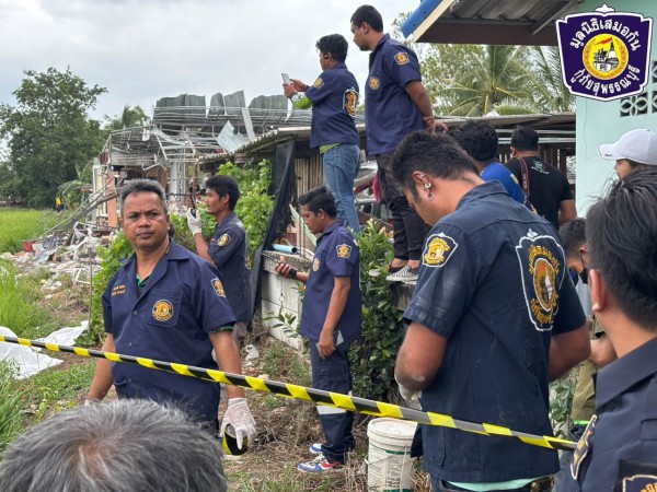 Nổ xưởng pháo hoa tại Thái Lan, ít nhất 9 người chết Nổ xưởng pháo hoa tại Thái Lan, ít nhất 9 người chết