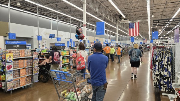 Phập phù thuế nhập khẩu vào Mỹ