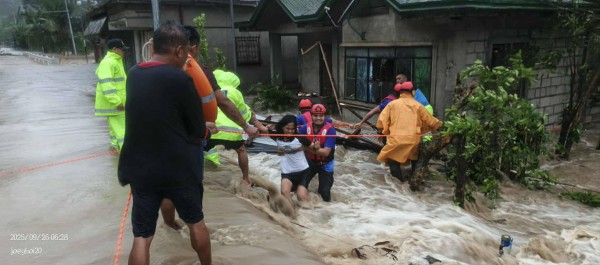Philippines phát hiện hàng trăm 'dự án ma' trong kiểm soát lũ