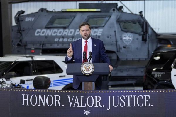 Phó tổng thống Mỹ cảnh báo Moscow, ngoại trưởng Nga-Mỹ gặp nhau Phó tổng thống Mỹ cảnh báo Moscow, ngoại trưởng Nga-Mỹ gặp nhau