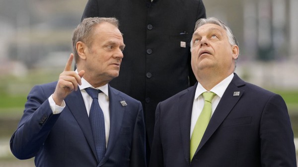 Rạn nứt ngoại giao giữa Ba Lan và Hungary vì quan điểm đối với Nga