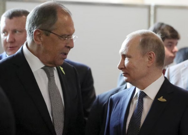 Rộ tin Tổng thống Putin rạn nứt với Ngoại trưởng Nga, Điện Kremlin lên tiếng Rộ tin Tổng thống Putin rạn nứt với Ngoại trưởng Nga, Điện Kremlin lên tiếng