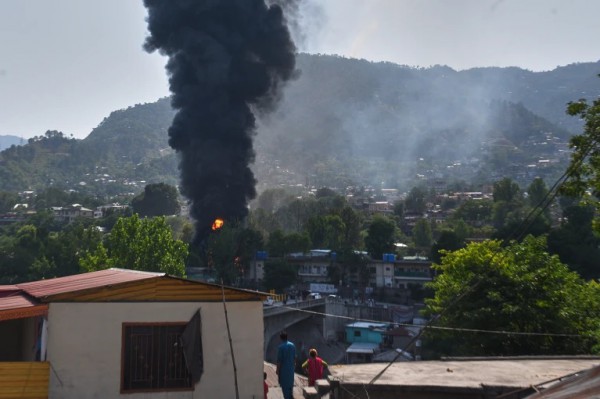 Rơi trực thăng quân sự Pakistan tại Kashmir, toàn bộ thành viên thiệt mạng Rơi trực thăng quân sự Pakistan tại Kashmir, toàn bộ thành viên thiệt mạng