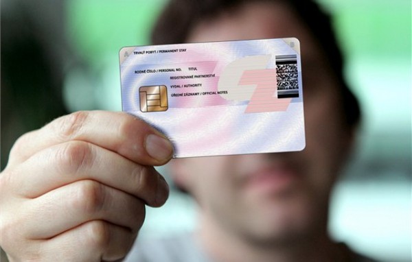 Séc sẽ không cấp thị thực cho người Nga và người Belarus có quốc tịch khác