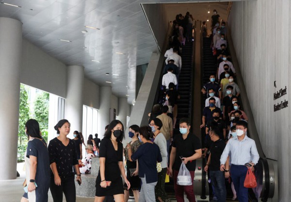 Số ca mắc Covid-19 tăng lên 12.700 ca trong một tuần ở Singapore