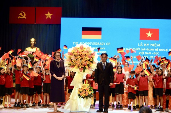 TP.HCM kỷ niệm nửa thế kỷ Việt Nam và Đức đồng hành TP.HCM kỷ niệm nửa thế kỷ Việt Nam và Đức đồng hành