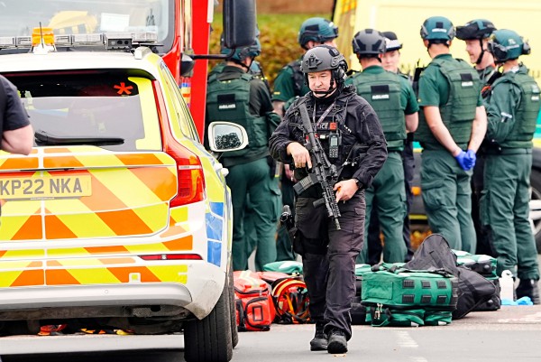 Tấn công chết người ngay giáo đường Do Thái tại Anh, chính phủ họp khẩn Tấn công chết người ngay giáo đường Do Thái tại Anh, chính phủ họp khẩn