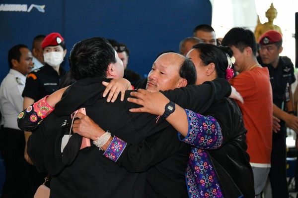 Thái Lan cam kết giải cứu công dân vẫn bị giữ làm con tin tại Dải Gaza Thái Lan cam kết giải cứu công dân vẫn bị giữ làm con tin tại Dải Gaza