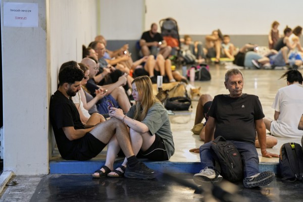 Thấy gì khi Israel - Iran đối đầu trực diện? Thấy gì khi Israel - Iran đối đầu trực diện?