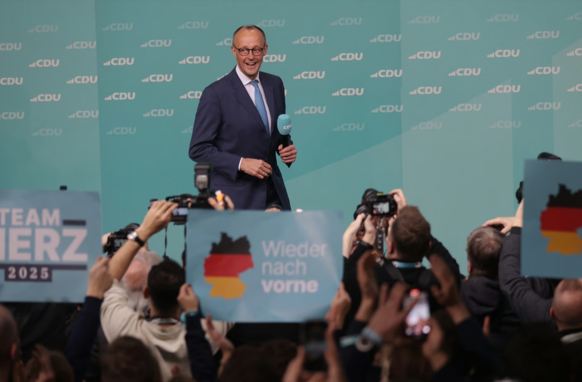 Thủ tướng tương lai của Đức cảnh báo châu Âu đang đứng trước tình thế nguy cấp Thủ tướng tương lai của Đức cảnh báo châu Âu đang đứng trước tình thế nguy cấp