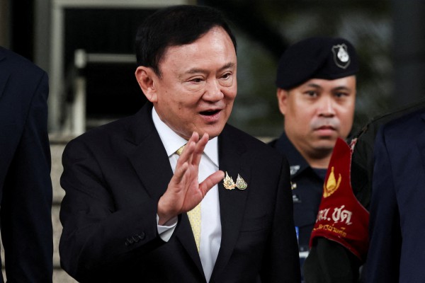 Thực hư việc ông Thaksin rời Thái Lan đến Singapore
