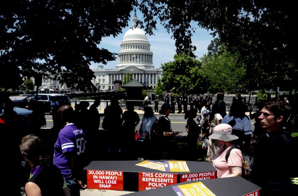 Thượng viện Mỹ vất vả với dự luật của Tổng thống Trump