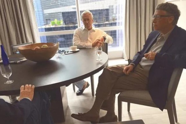 Tỉ phú Bill Gates hối hận về thời gian quen biết ông Jeffrey Epstein