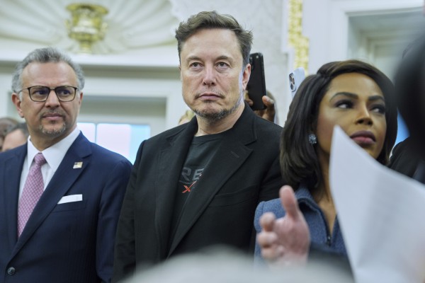 Tỉ phú Elon Musk chỉ trích dự luật chi tiêu của chính quyền Tổng thống Trump
