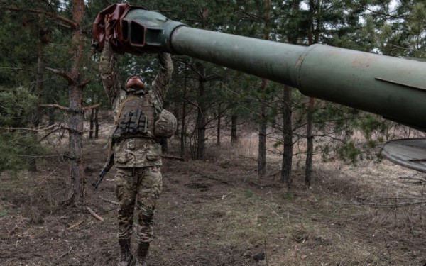 Tình trạng thiếu đạn dược đe dọa sự sống còn của binh sỹ Ukraine trên tiền tuyến