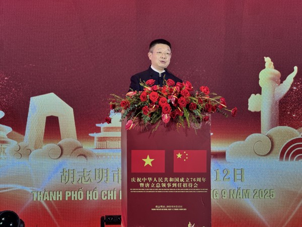 Tổng lãnh sự Trung Quốc tại TP.HCM: 'Tình hữu nghị hai nước ngày càng bền chặt' Tổng lãnh sự Trung Quốc tại TP.HCM: 'Tình hữu nghị hai nước ngày càng bền chặt'