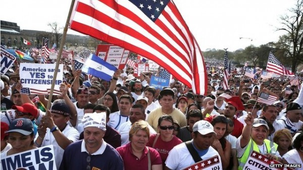 Tổng thống Mỹ công bố sắc lệnh tạo điều kiện cho hơn nửa triệu người nhập cư