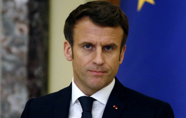 Tổng thống Pháp Macron lên tiếng việc cấm trang phục tôn giáo trong trường học